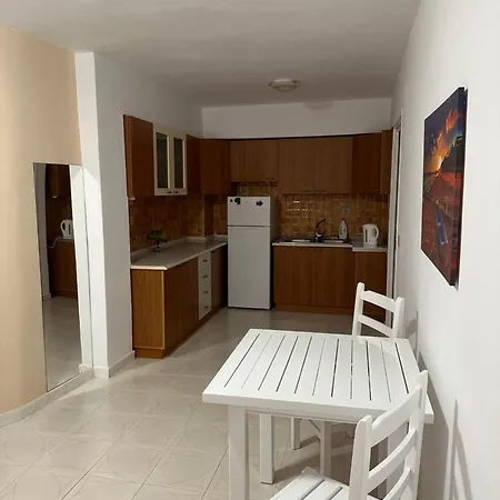 Anna House * Dhërmi