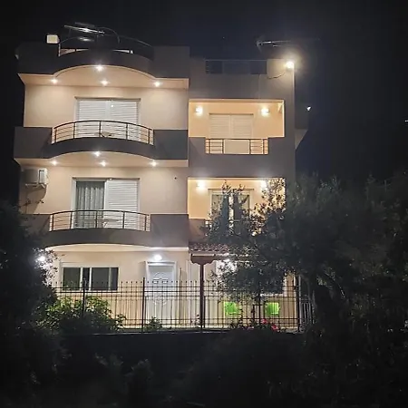 Anna House Apartment