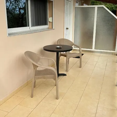 Anna House Apartment *